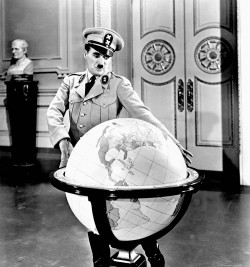 1 Charlie-Chaplin-The-Great-Dictator